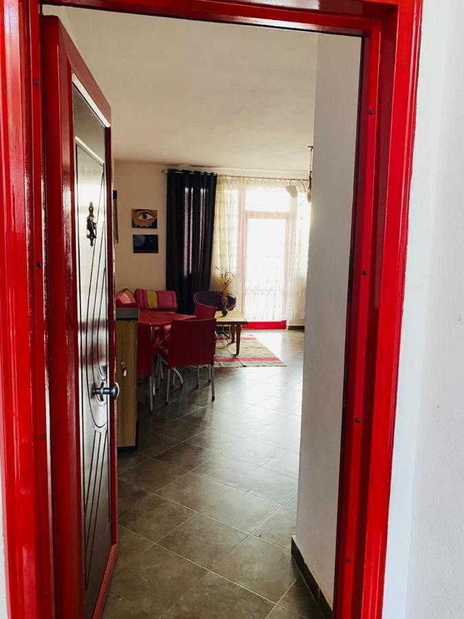 Ferienwohnung Oasis Residency Spille Exterior foto